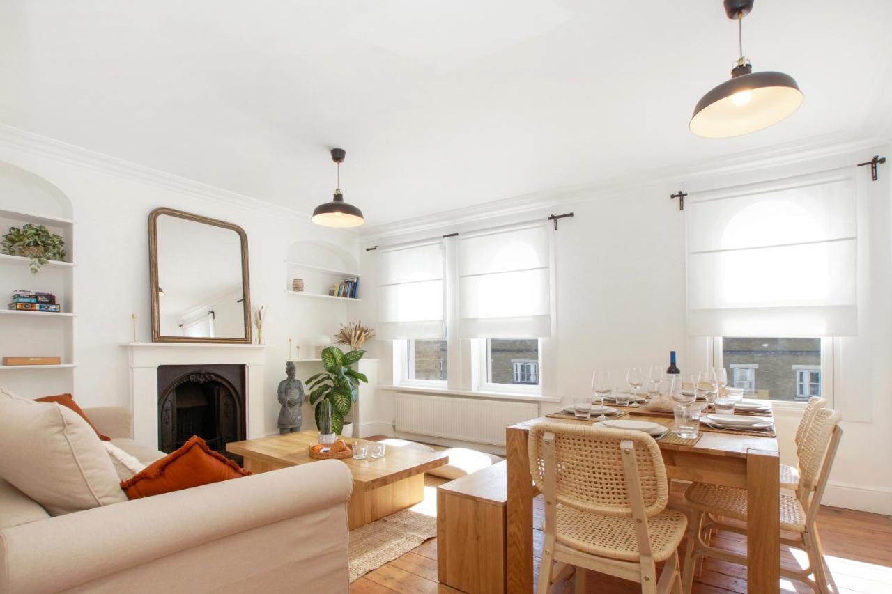 런던 Bright, Stylish & Cosy 3-Bed Flat Near Mile End 아파트 외부 사진